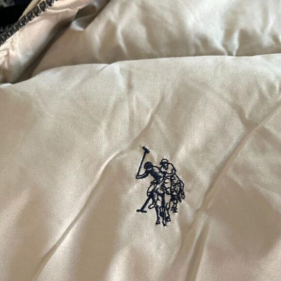 New U.S. Polo Association Men's Puffer Vest in Champagne SZ M - Picture 6 of 6